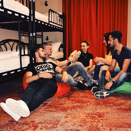 B13 Hostel سيبيو المظهر الخارجي الصورة
