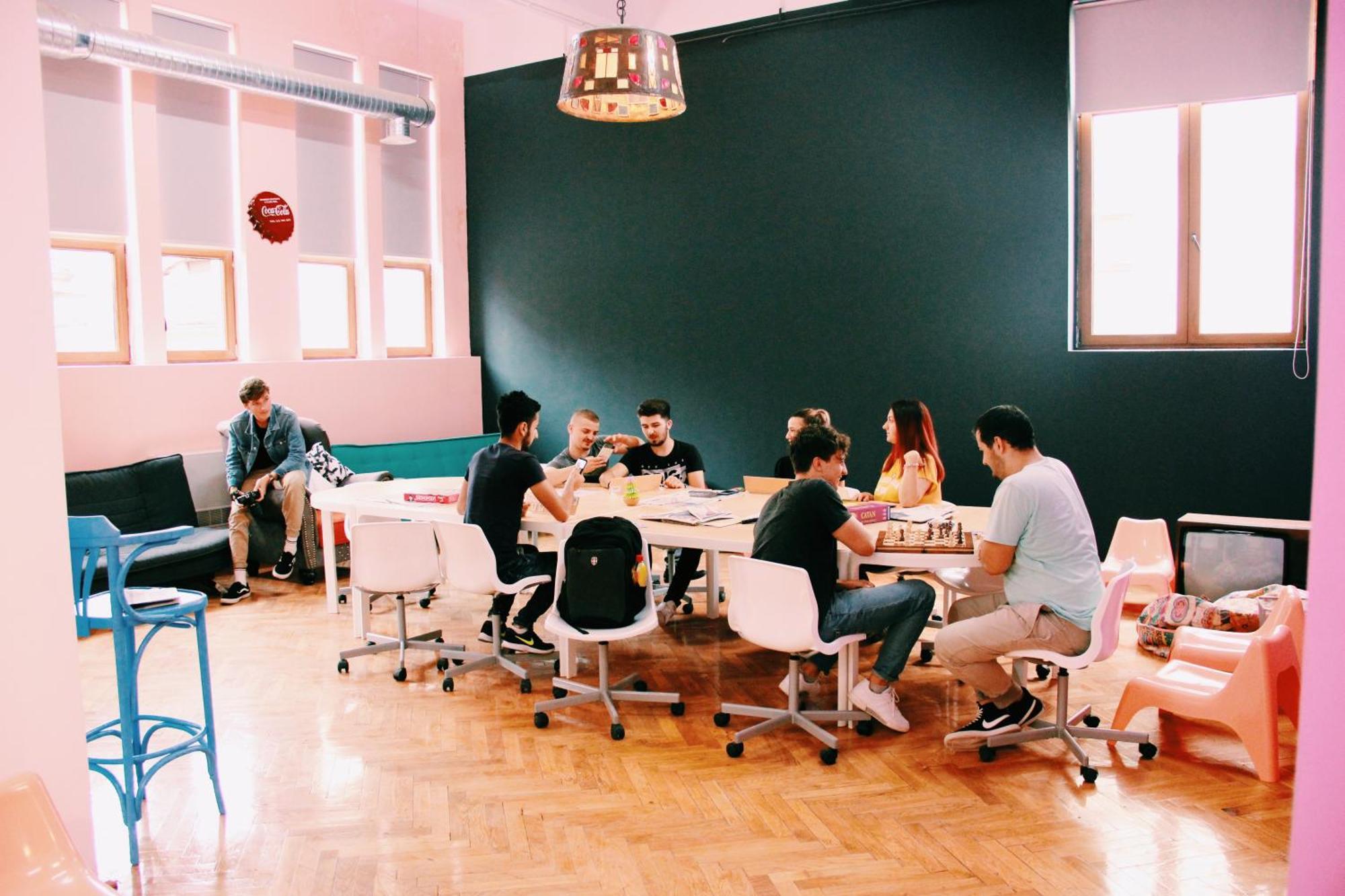 B13 Hostel سيبيو المظهر الخارجي الصورة